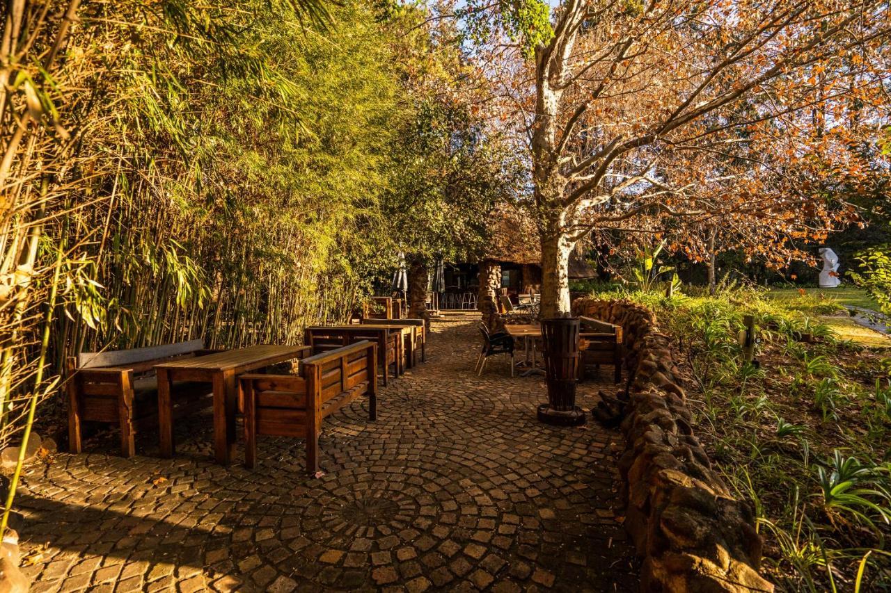 Hakunamatata Lodge & Health Spa/ Wedding & Conference Venue Muldersdrift Esterno foto