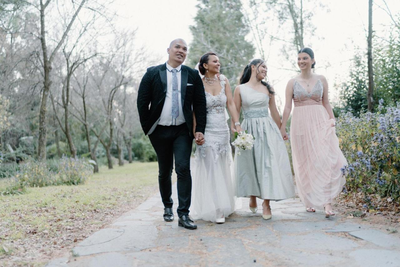 Hakunamatata Lodge & Health Spa/ Wedding & Conference Venue Muldersdrift Esterno foto