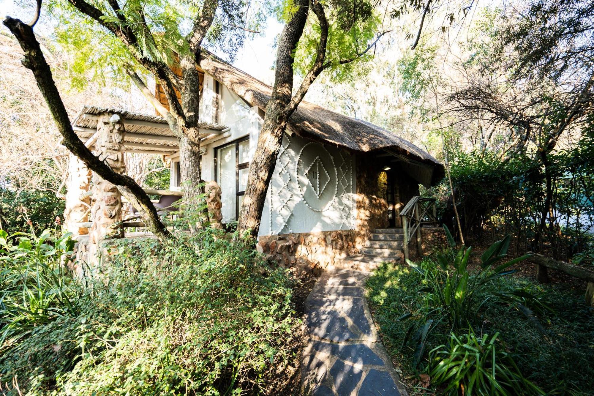 Hakunamatata Lodge & Health Spa/ Wedding & Conference Venue Muldersdrift Esterno foto